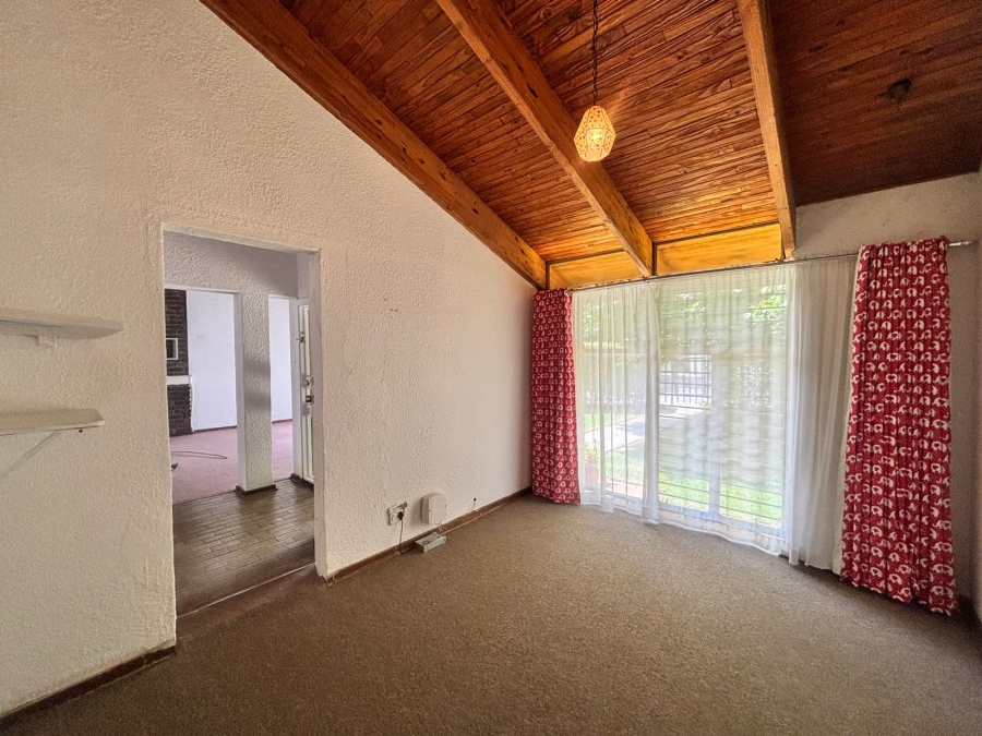 4 Bedroom Property for Sale in Van Der Hoff Park North West